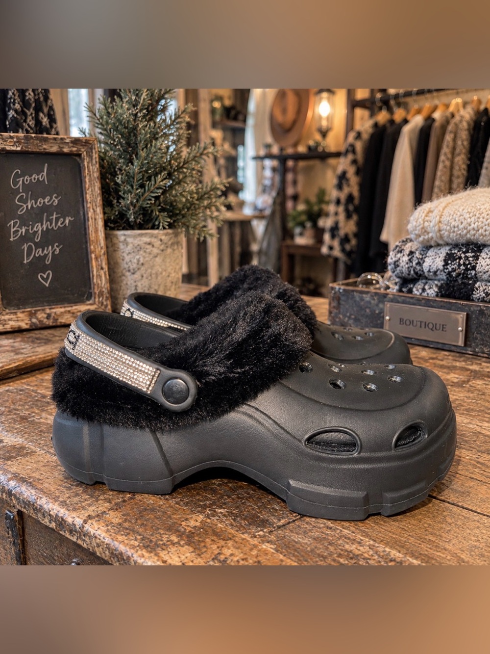 BEBE Women's Black Furry Platform Strap Fall winter Clogs Shoes 38-39 size 8